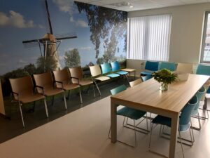 projectmeubilair voor zorg en wachtruimtes